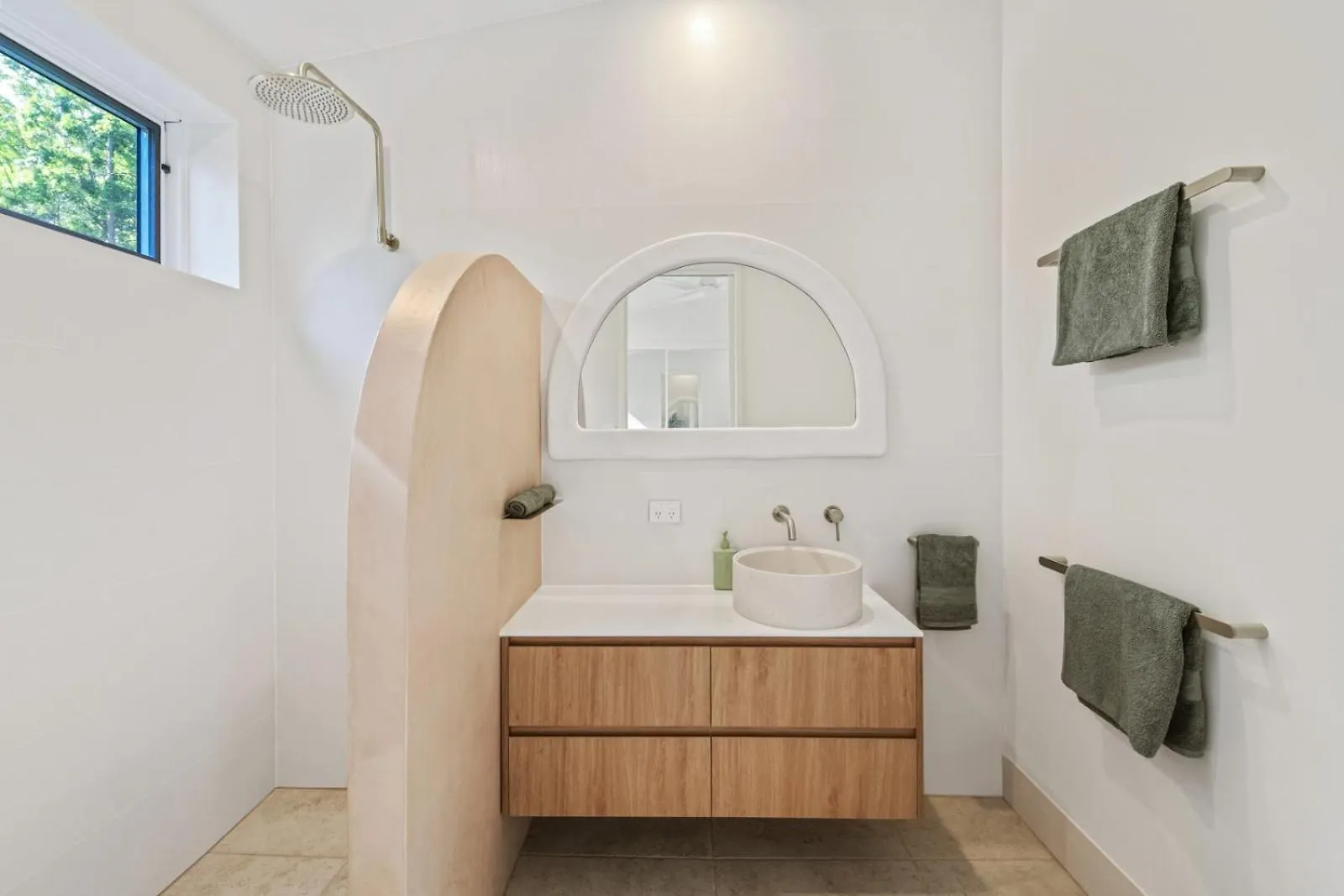 Luxurious Mediterranean-Inspired Guesthouse Tanawha 0*,  Australien