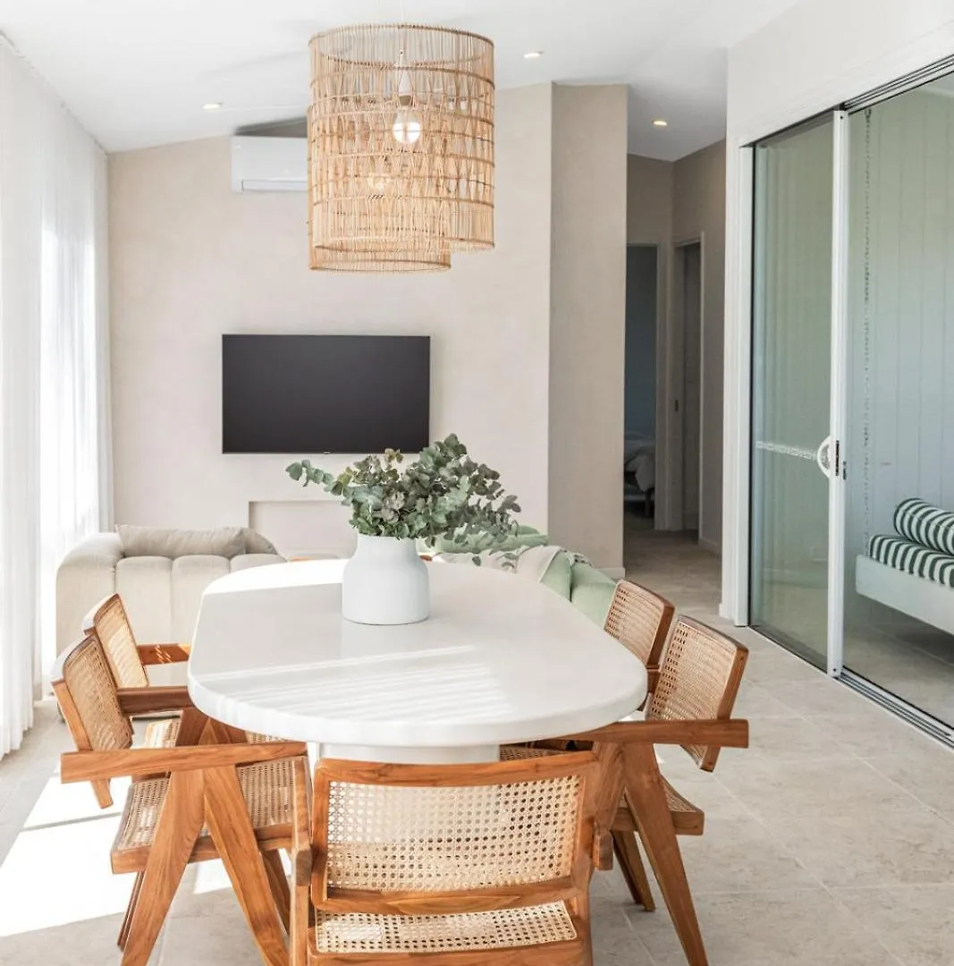 Feriehus Luxurious Mediterranean-Inspired Guesthouse Tanawha