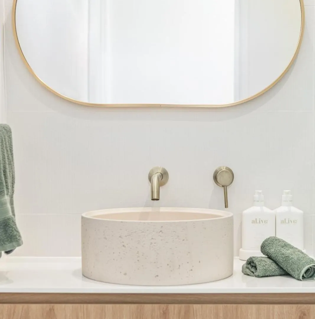 Luxurious Mediterranean-Inspired Guesthouse Tanawha